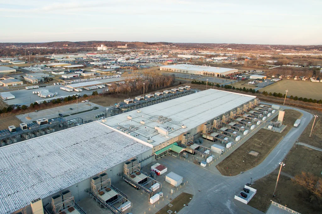数据存储与服务器设备场景：Google Data Center