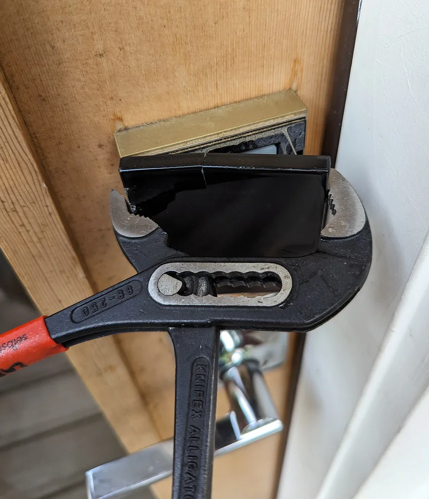 智能家居与自动化场景：Fixing the Kwikset Obsidian smart lock